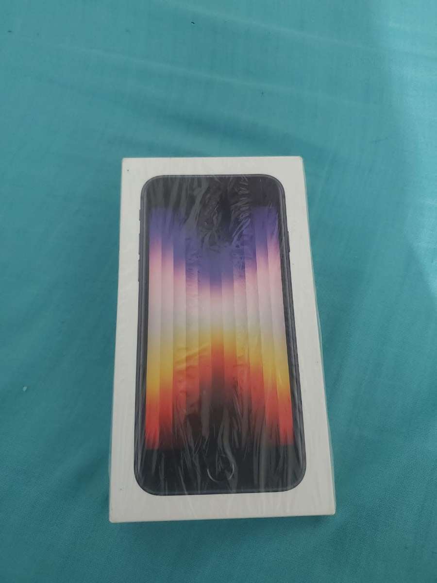 Brand New Sealed IPhone SE 64GB 2022 3rd Gen Black