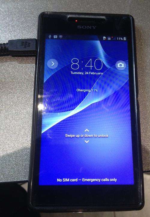 Sony Ericsson Xperia M2 in box like new