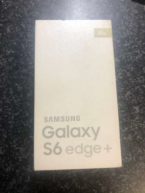 Samsung Galaxy S6 Edge Plus *Thin cracks in Glass* With Box