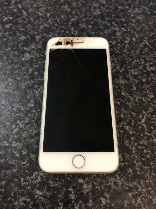 iPhone 8 64GB - iCloud Locked