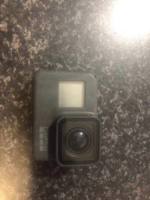 GoPro Hero 5 - *Parts or Repair*