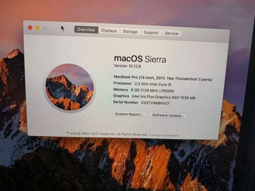 MacBook Pro i5 2017 *LCD Line*