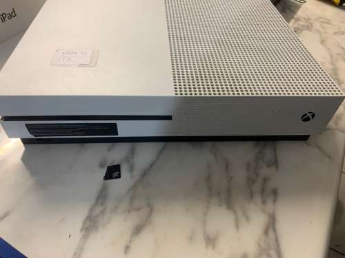 Xbox One S 1TB Console