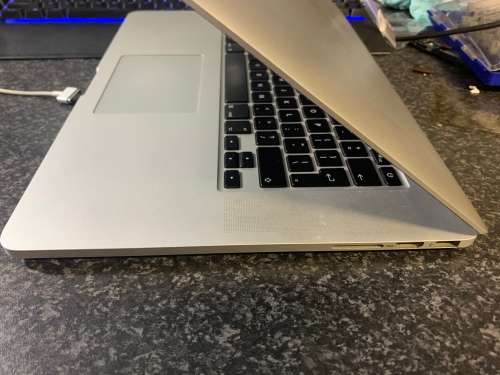 Macbook Pro 2013 *READ*