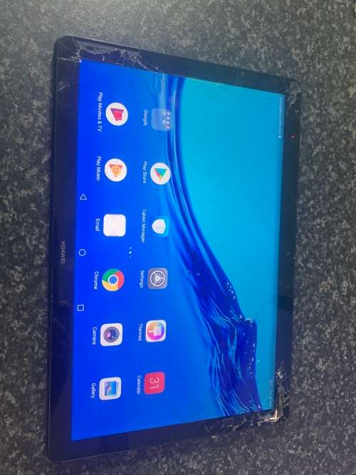 Huawei Media Pad T5 *Cracked Glass* wifi and cellular