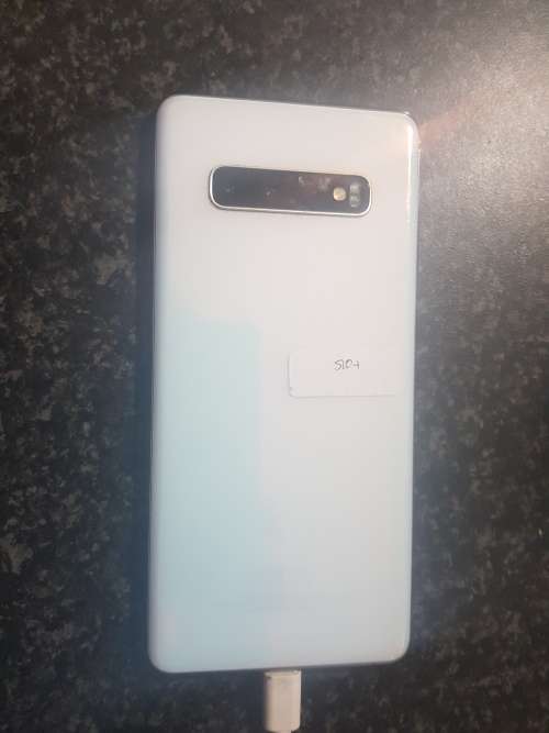Samsung Galaxy S10+ *Parts or repair*