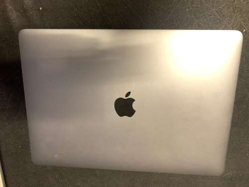 MacBook Pro 2017, i5, No SSD, 8GB RAM 4/4