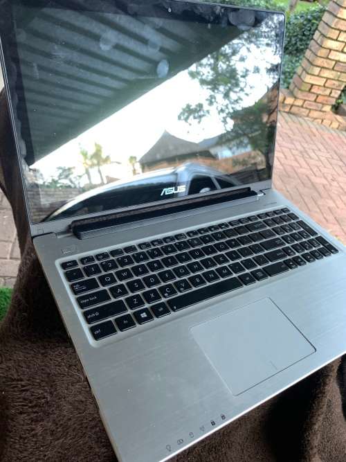 Asus S-Series i3 / Touchscreen