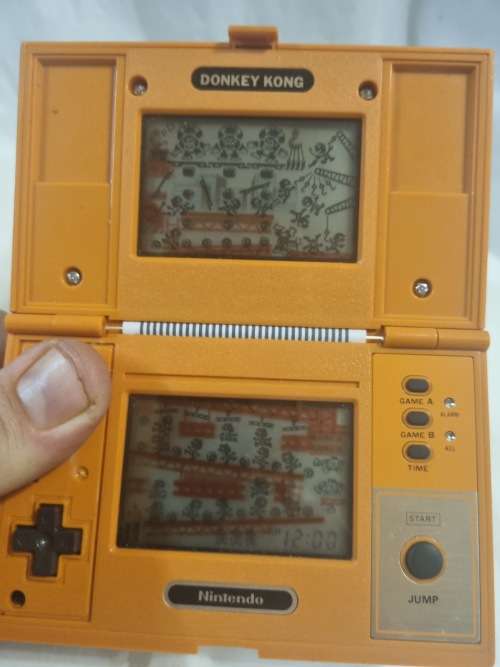 Donkey kong Nintendo game and watch
