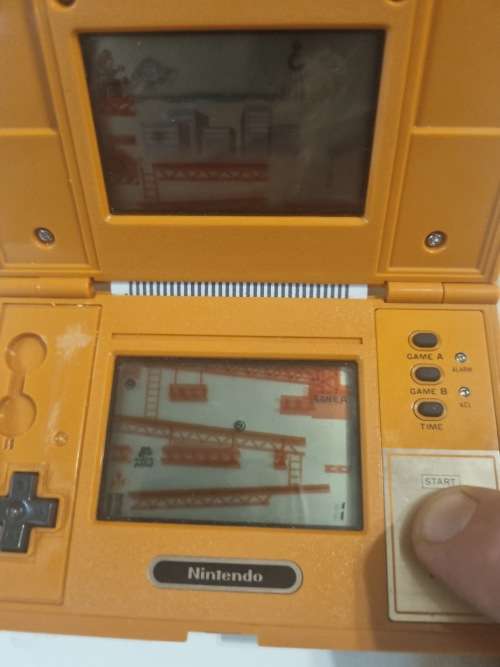 Donkey kong Nintendo game and watch