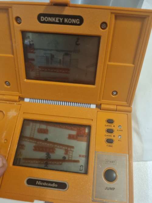 Donkey kong Nintendo game and watch
