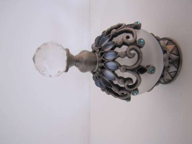 Stunning Crystal  & Diamante Perfume Bottle with dropper