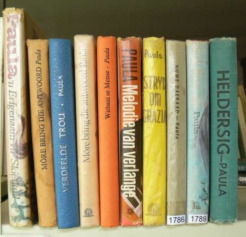 10 Paula boeke  vir 1 bid