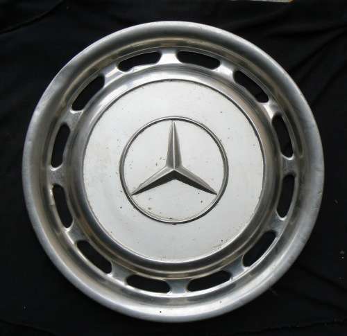 Vintage Cream Mercedes Hub Cap -- 39cm -- Ou Room Mercedes Wieldop