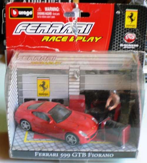Burago FERRARI Race & Play in its original packaging 1/43 scale