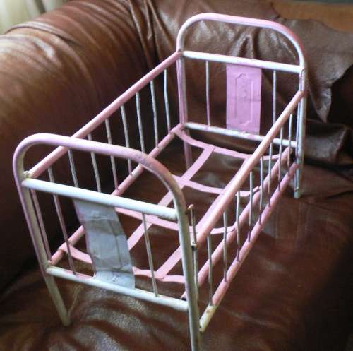 Beautiful Vintage Iron Dolls Cot