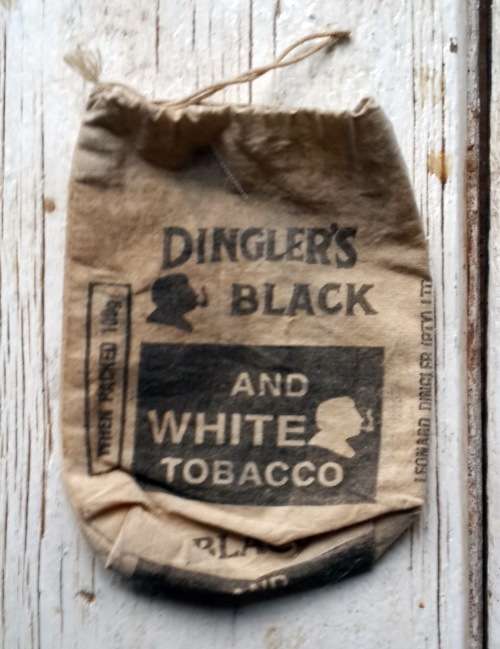 Vintage DINGLER's Black and White Tabacco bag 100g (Cloth)