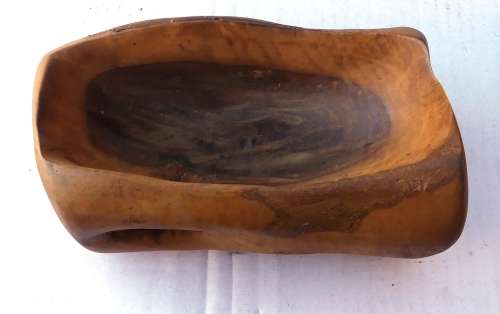 Beautiful Solid Wood Bowl (Made from Wild Olive wood) Olienhout)
