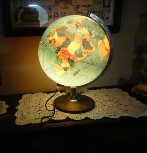 Vintage 1972 Scan GLOBE A/S Danmark (Illuminated Lighted Globe) Rotating