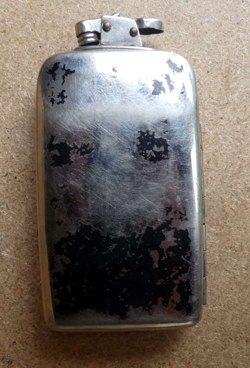 Vintage Lighter & Cigarette Combination case ** Rare Item**