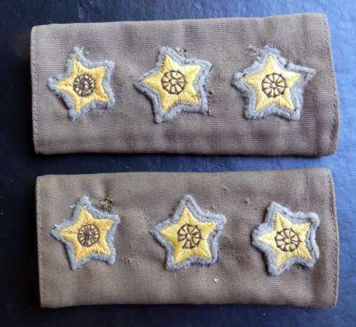 SADF CAPTAIN RANK -- Browns Field Uniform -- Cloth Epaulet --