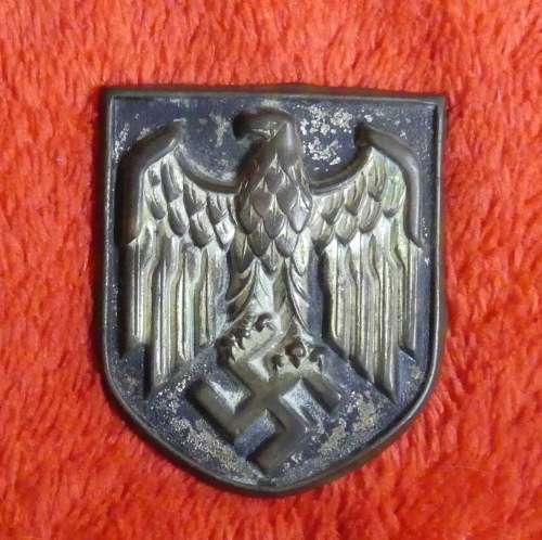 WWII GERMAN ARMY TROPICAL PITH HELMET NATIONAL EAGLE SHIELD -- Metal