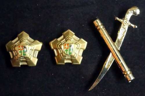 SA Army Lieutenant General Rank -- Metal Shoulder Insignia