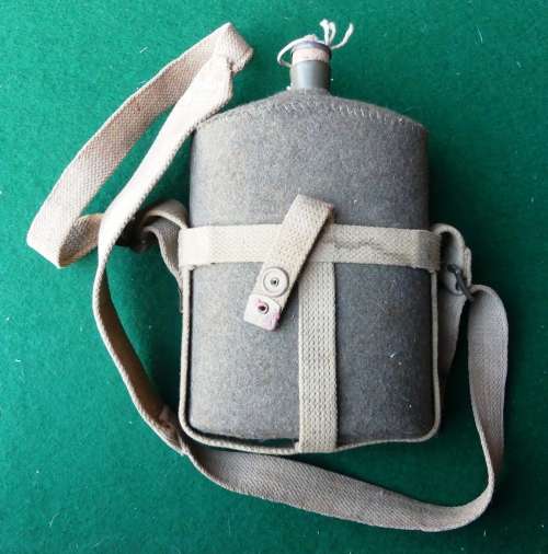 BRITISH ARMY P37 MILITARY WATER BOTTLE CANTEEN -- 1953 with markings