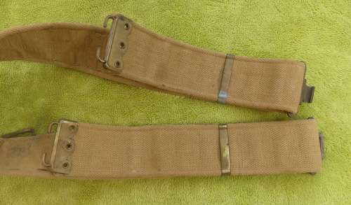 Original WWII CANASIAN ARMY P-37 Webbing Belt - marked ZL & T ltd 1941