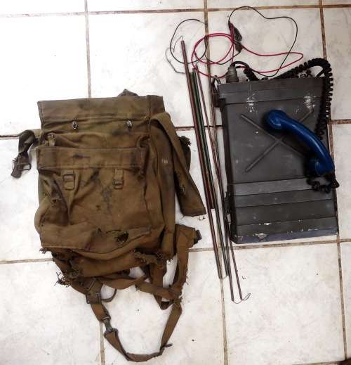 SADF BORDER WAR PERIOD TR28A2 MANPACK FIELD RADIO INTENDED FOR SHORT RANGE TACTICAL COMM (Working)