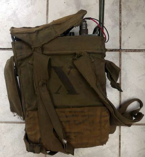 SADF BORDER WAR PERIOD TR28A2 MANPACK FIELD RADIO INTENDED FOR SHORT RANGE TACTICAL COMM (Working)