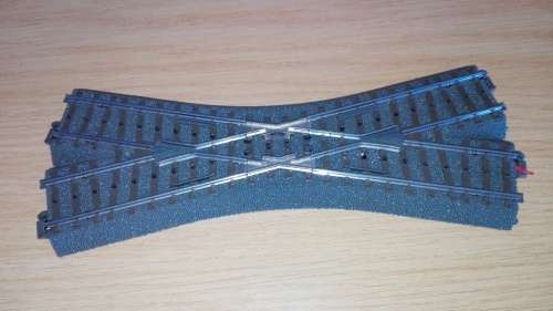 MARKLIN HO C-TRACK CROSSING (New)