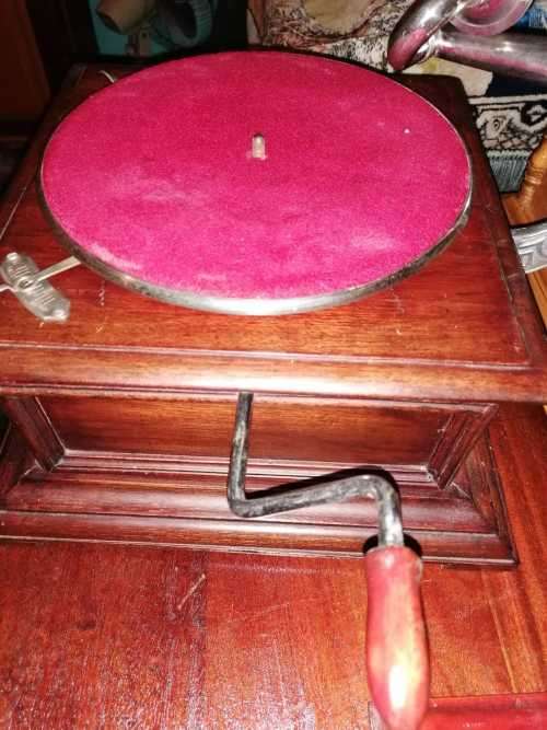 His Masters voice Gramophone