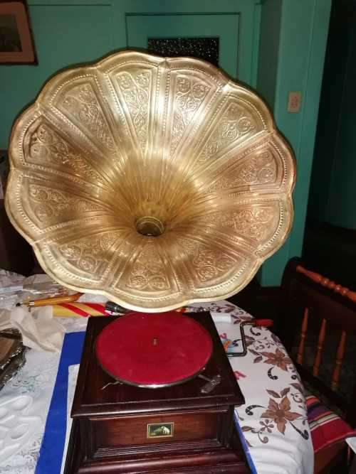 His Masters voice Gramophone