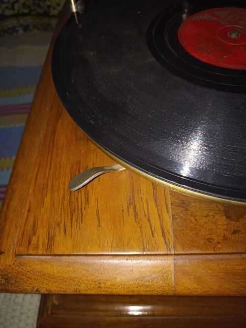 Wow His Masters Voice vintage original Gramophone 1930 Circa