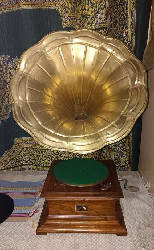 Wow His Masters Voice vintage original Gramophone 1930 Circa