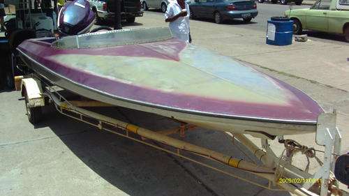 Ski Boat (5m) on Trailer with 100 Johnson Motor - FOR SALE !***MAKE AN OFFER***