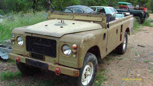 LAND ROVER 1981 Mark2 (4x4)- Perfect Game viewer / Hunting truck project or farm vehicle.