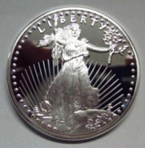 USA - "Liberty" One Ounce Silver Coin - AWESOME !!!