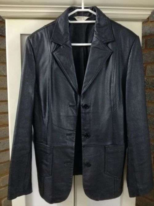 Leather Jacket - Ladies -  Black - Medium