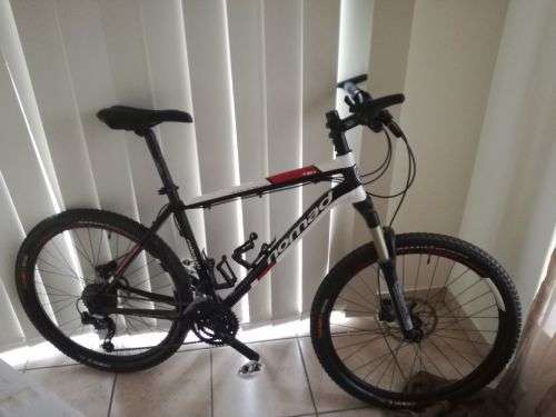 26" Nomad Front Suspension Hard Tail Mountain Bike For Sale