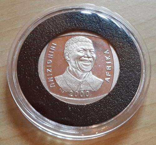 PROOF / PL 2000 R5 COIN "SMILEY MANDELA" - RARE! In padded capsule
