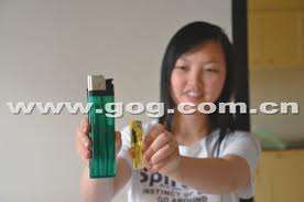 The Un-losable Lighter - too large to lose!!!