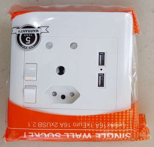 Double Wall Switched Socket (4X4) 16A,6A,2X USB