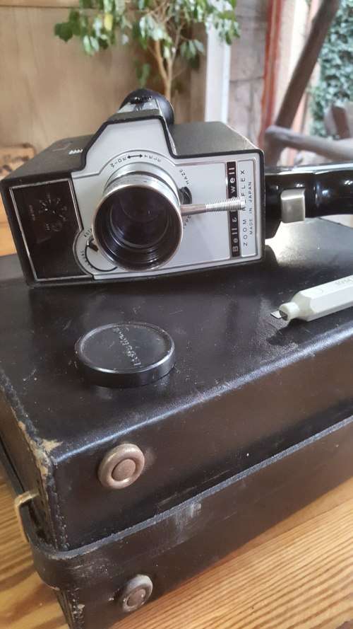 Vintage Bell & Howell 8mm Video Camera (SALE MUST GO ITEM !!!)