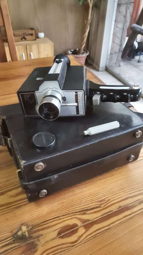 Vintage Bell & Howell 8mm Video Camera (SALE MUST GO ITEM !!!)