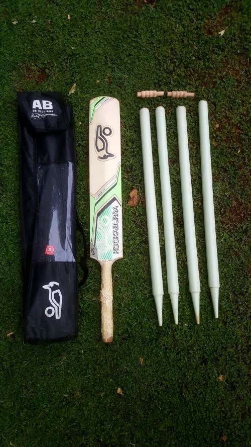 Kookaburra Cricket Set