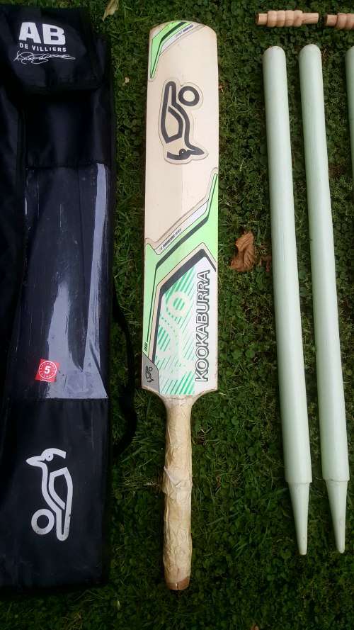 Kookaburra Cricket Set