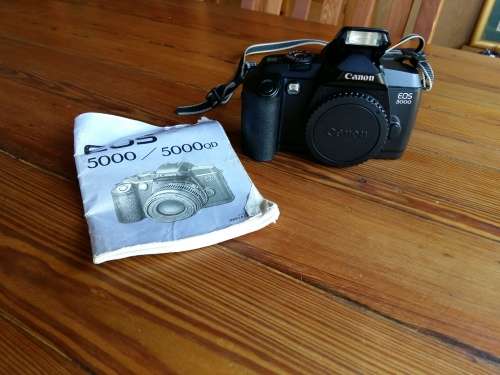 Vintage Canon Eos 5000 -35mm Camera