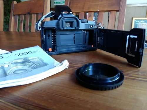 Vintage Canon Eos 5000 -35mm Camera